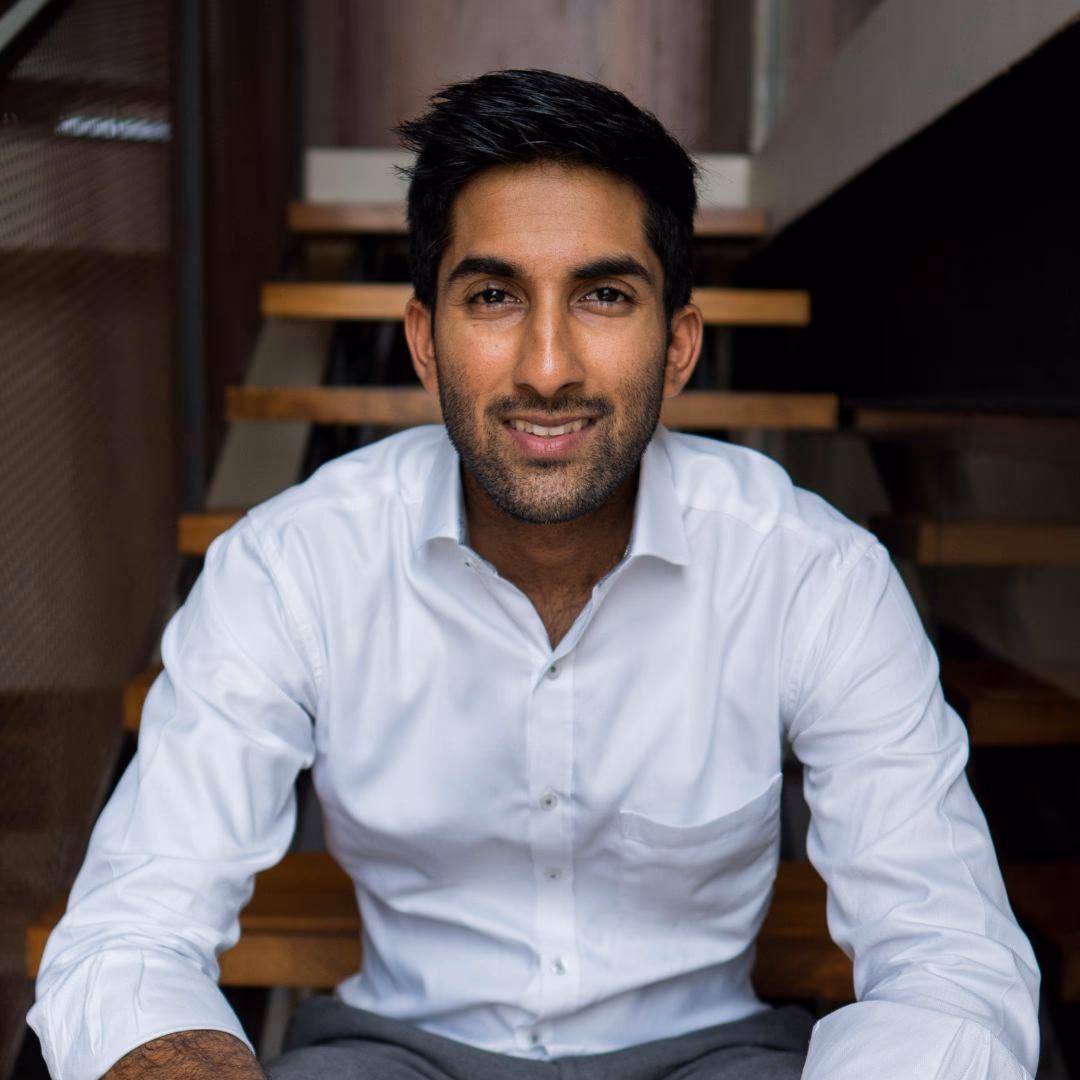 Navid Munas Photo